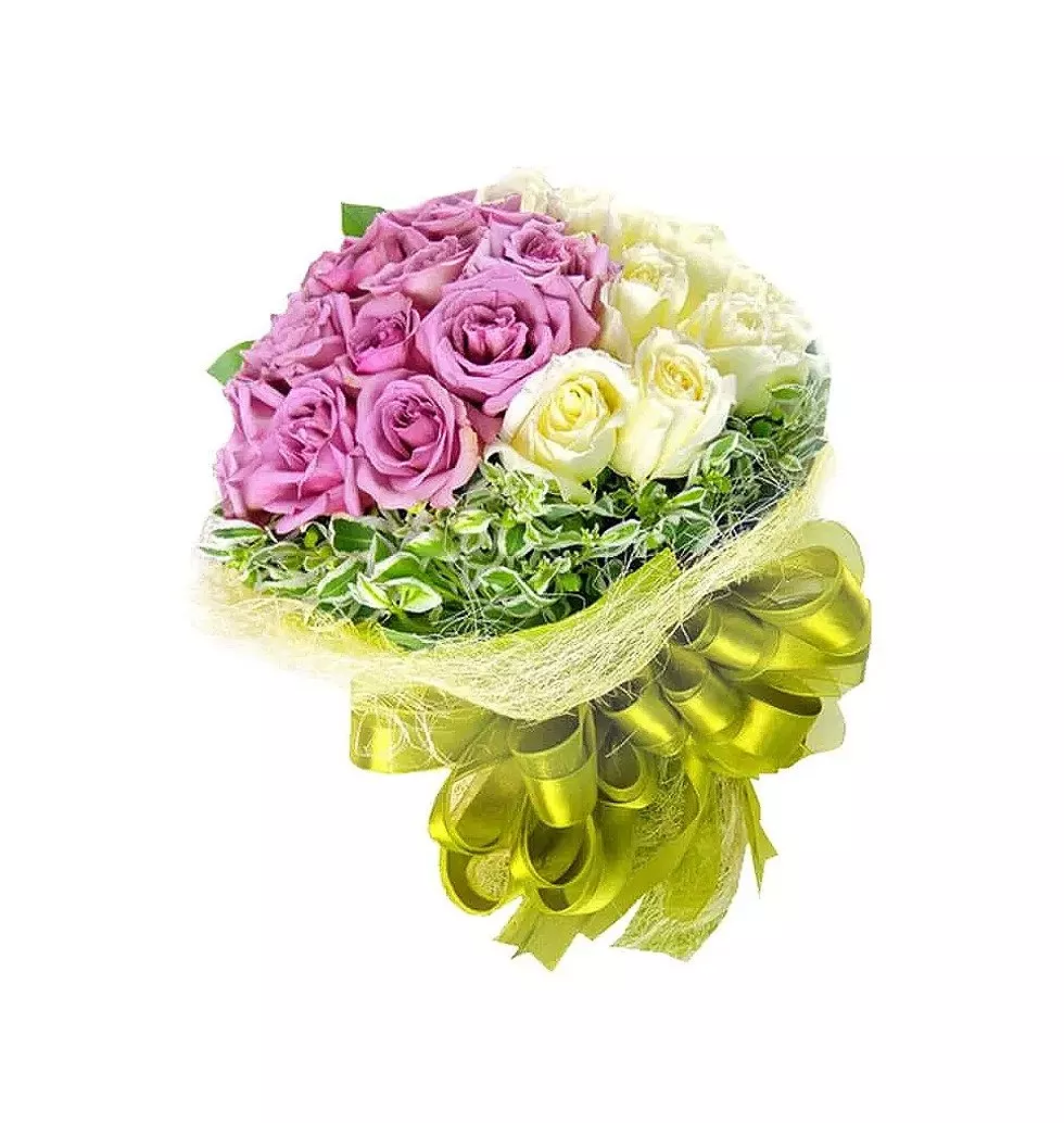 Elegant Fusion: Purple & White Roses