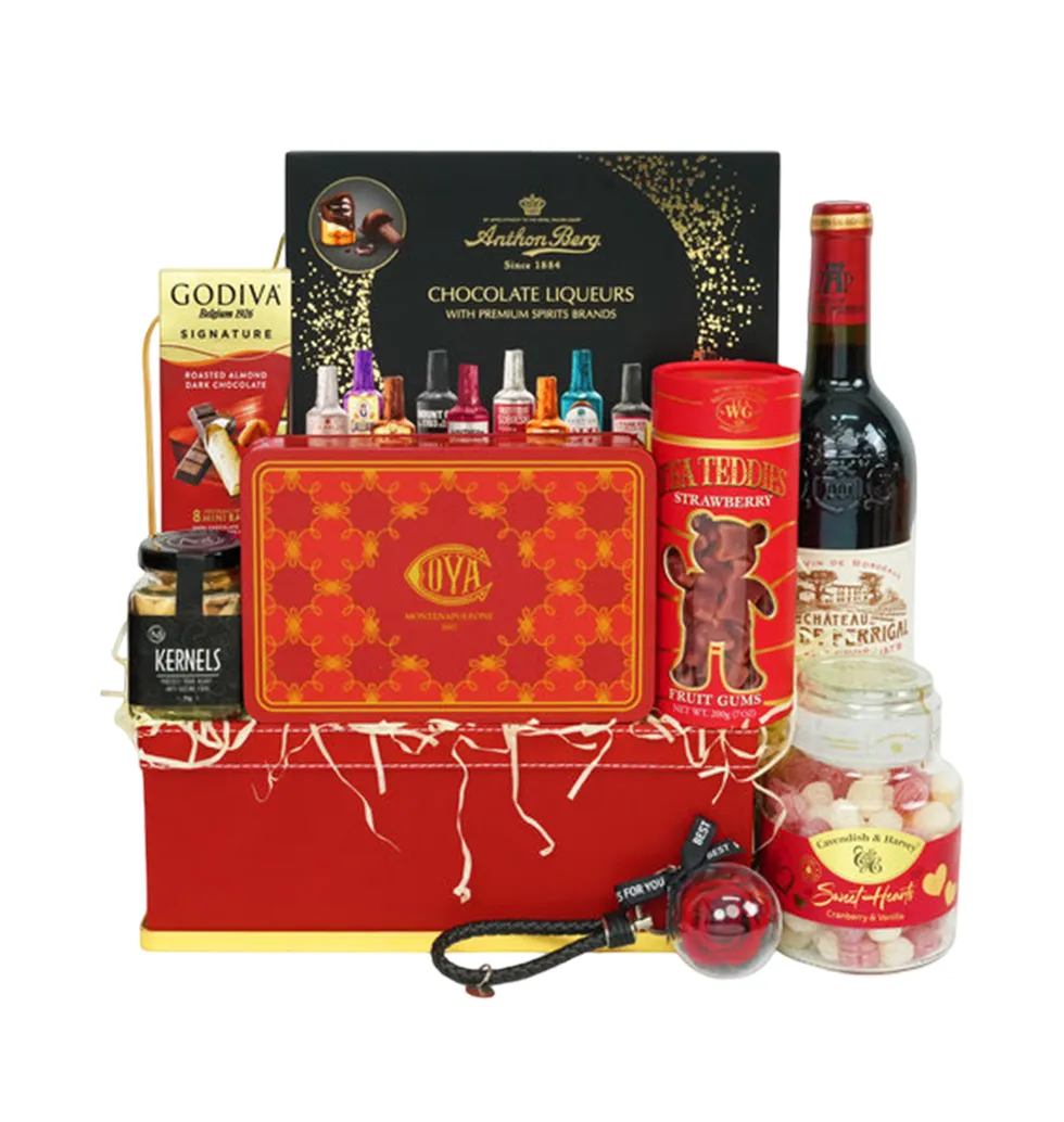 Exquisite Treats and Wine Hamper